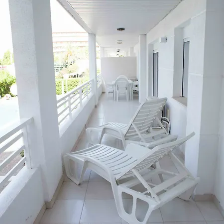Costa Dorada Apartment *